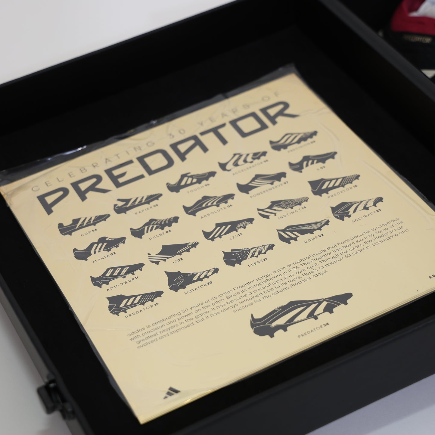 נעלי כדורגל Adidas Predator 30