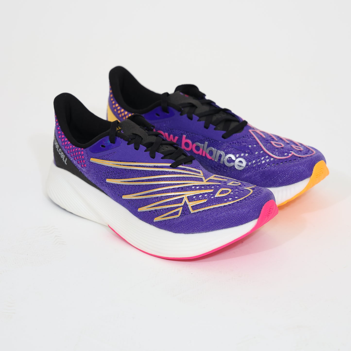 נעלי ריצה New Balance FuelCell RC Elite v2 נעלי ריצה ניו באלאנס