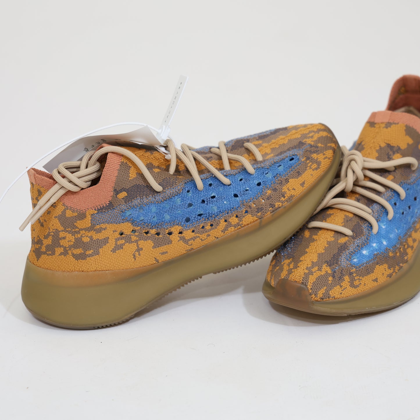 Adidas Yeezy Boost 380 "Out Blue" נעלי סניקרס אדידס ייזי