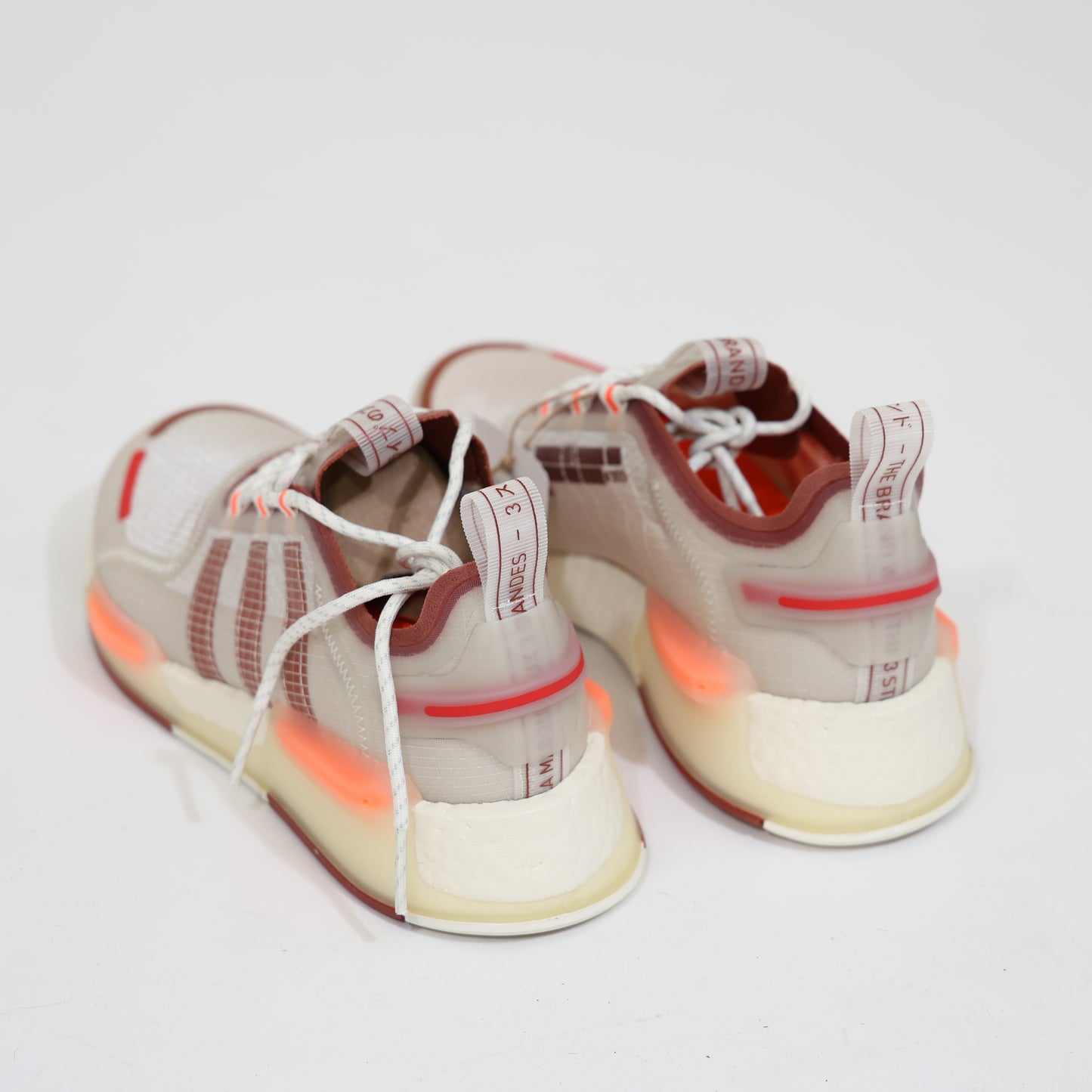 Adidas NMD_V3 נעלי סניקרס אדידס