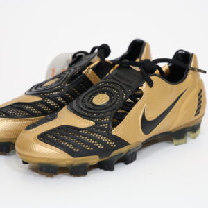 נעלי כדורגל נייק – Nike Total 90 Laser II FG